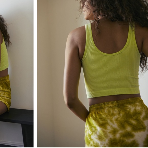 Urban Outfitters Tops - Out from under seamless Drew ribbed bra top - GOLDEN YELLOW